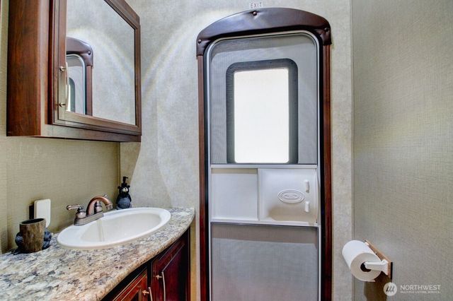 246 Schinn Canyon Court, Deming, WA 98244