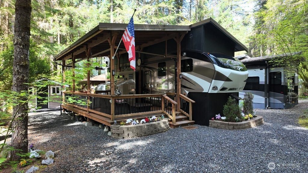 246 Schinn Canyon Court, Deming, WA 98244