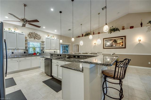 2804 NE 3rd AVE, Cape Coral, FL 33909