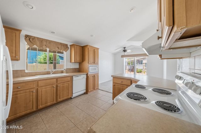 10960 N 67TH Avenue, Glendale, AZ 85304