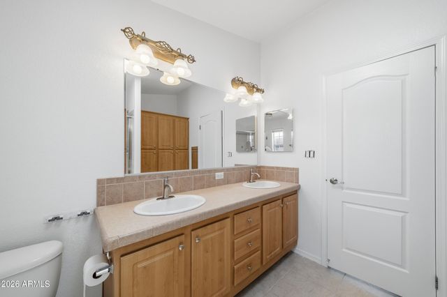 10960 N 67TH Avenue, Glendale, AZ 85304