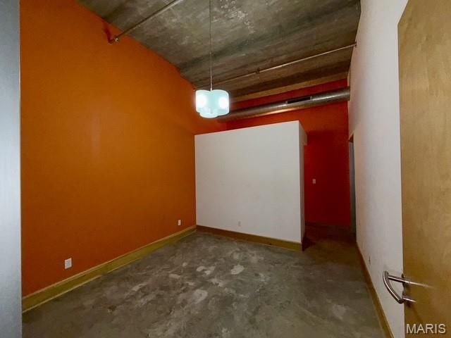 2201 Locust Street 408 & 409, St Louis, MO 63103