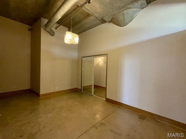 2201 Locust Street 408 & 409, St Louis, MO 63103