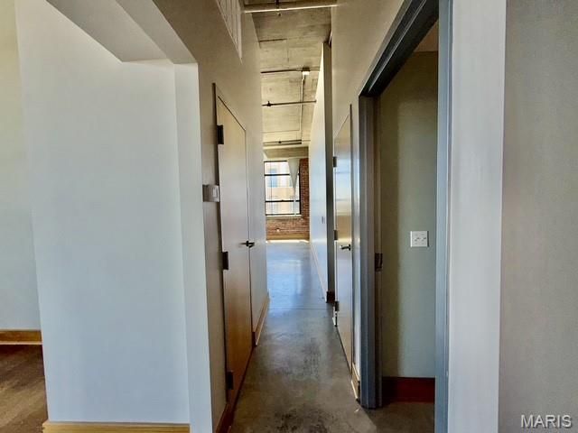 2201 Locust Street 408 & 409, St Louis, MO 63103