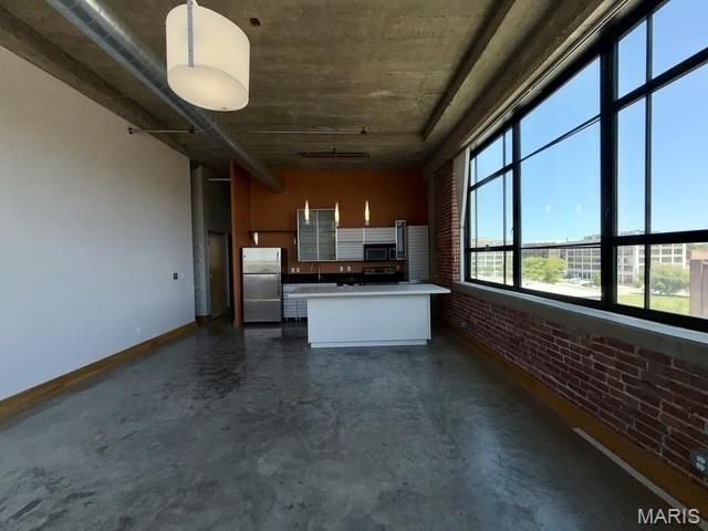 2201 Locust Street 408 & 409, St Louis, MO 63103