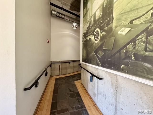 2201 Locust Street 408 & 409, St Louis, MO 63103