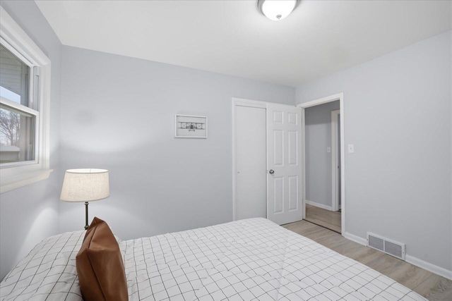 4979 W Dean ROAD, Milwaukee, WI 53223