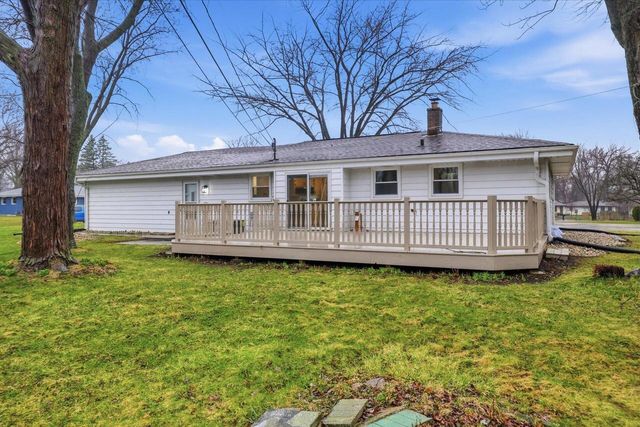 4979 W Dean ROAD, Milwaukee, WI 53223