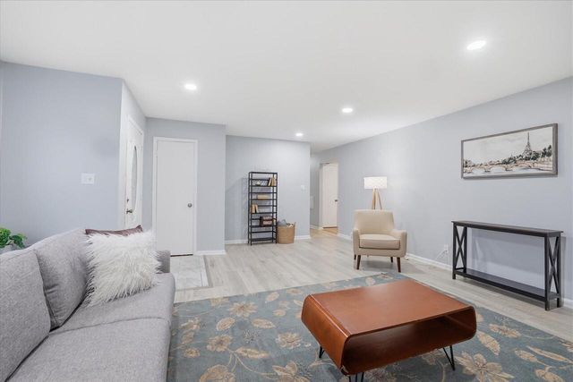 4979 W Dean ROAD, Milwaukee, WI 53223