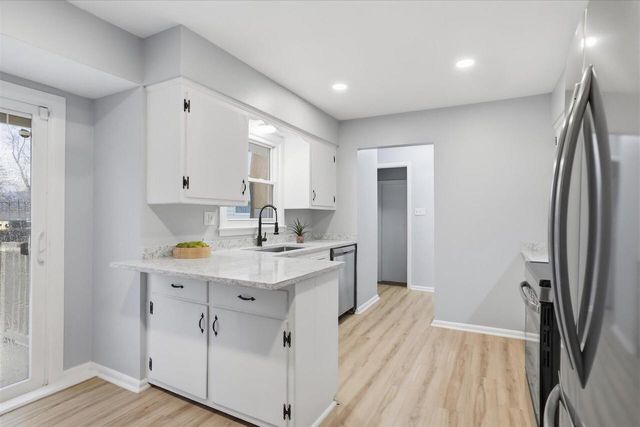 4979 W Dean ROAD, Milwaukee, WI 53223