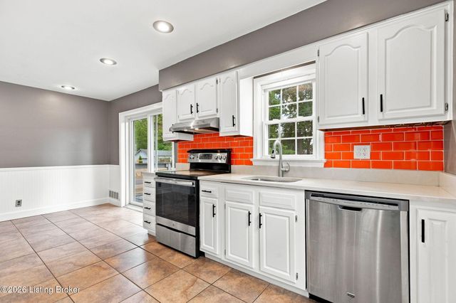 3518 Hycliffe Ave, Louisville, KY 40207
