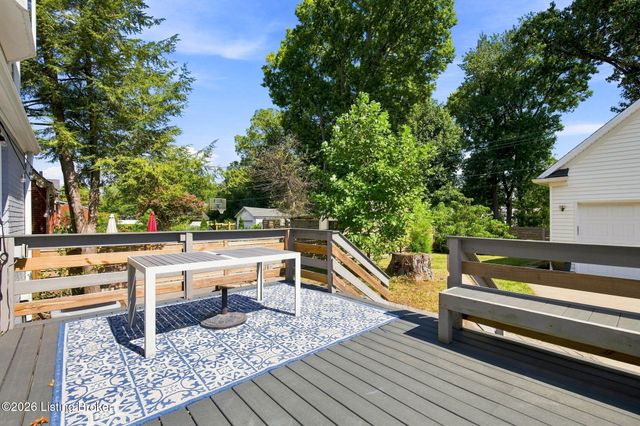3518 Hycliffe Ave, Louisville, KY 40207