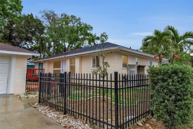 1008 16TH AVENUE W, Bradenton, FL 34205