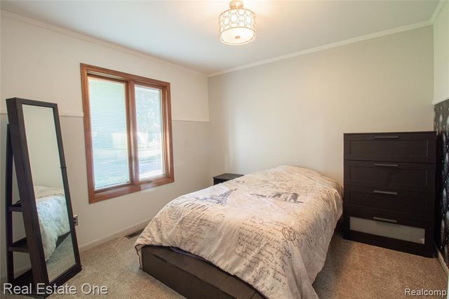 4300 Connie Drive, Sterling Heights, MI 48310