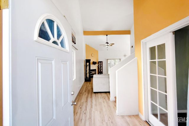 5213 San Martin Drive, Bakersfield, CA 93307