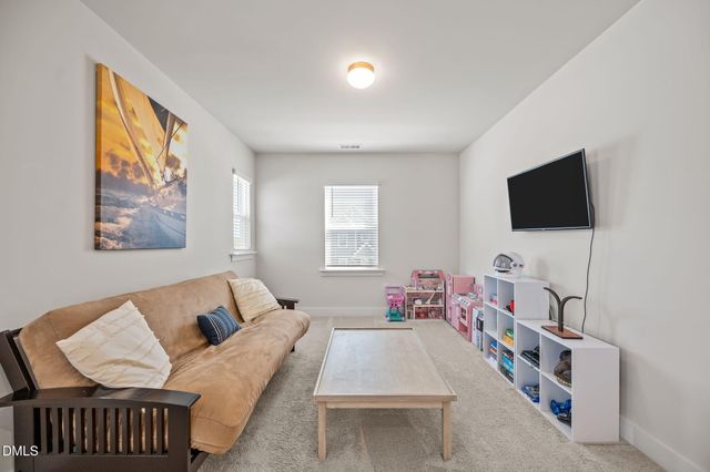 521 Roycroft Drive, Wake Forest, NC 27587