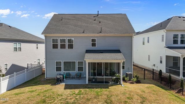 521 Roycroft Drive, Wake Forest, NC 27587