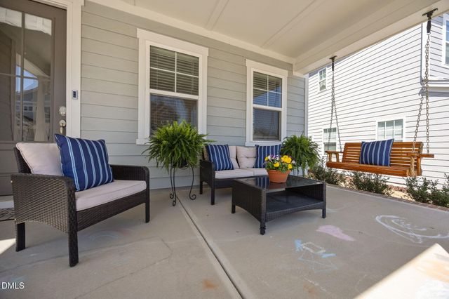 521 Roycroft Drive, Wake Forest, NC 27587