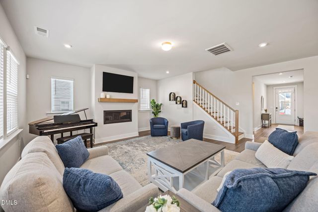 521 Roycroft Drive, Wake Forest, NC 27587