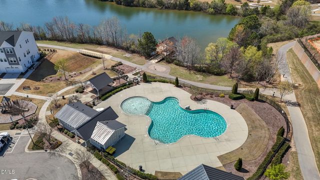 521 Roycroft Drive, Wake Forest, NC 27587