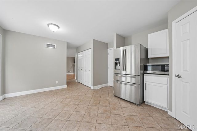 28 Fawn Oaks Drive, O'fallon, MO 63366