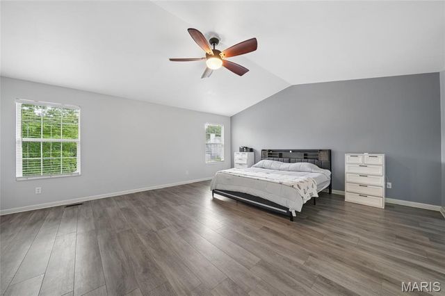 28 Fawn Oaks Drive, O'fallon, MO 63366