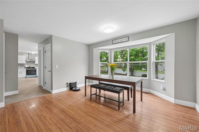 28 Fawn Oaks Drive, O'fallon, MO 63366