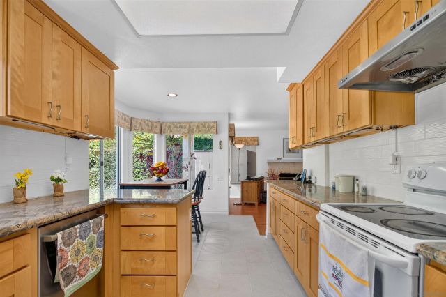 2141 Emberwood Way, Escondido, CA 92029