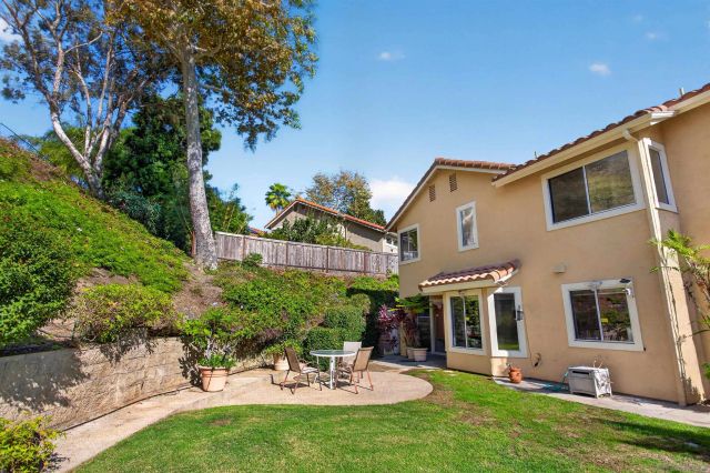 2141 Emberwood Way, Escondido, CA 92029