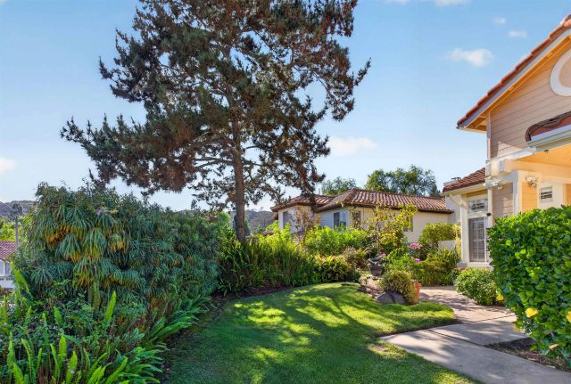 2141 Emberwood Way, Escondido, CA 92029