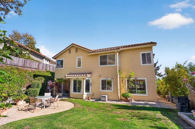 2141 Emberwood Way, Escondido, CA 92029