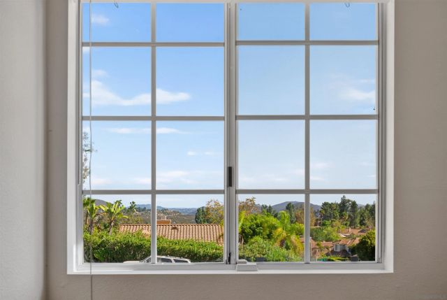 2141 Emberwood Way, Escondido, CA 92029