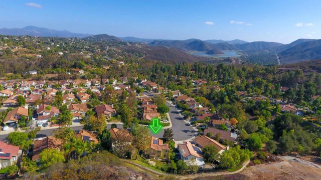 2141 Emberwood Way, Escondido, CA 92029