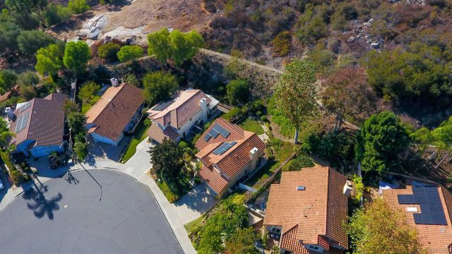 2141 Emberwood Way, Escondido, CA 92029