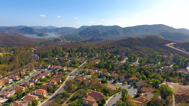 2141 Emberwood Way, Escondido, CA 92029