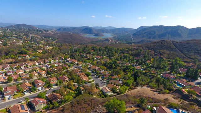 2141 Emberwood Way, Escondido, CA 92029