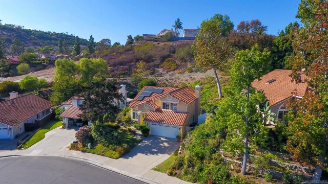 2141 Emberwood Way, Escondido, CA 92029