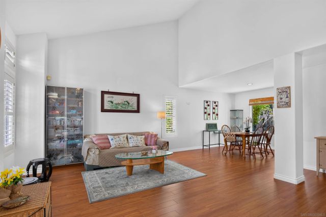 2141 Emberwood Way, Escondido, CA 92029