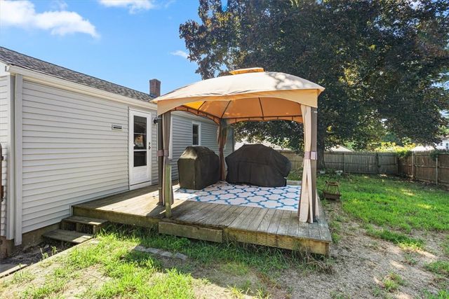 7 Sherwood Avenue, Coventry, RI 02816