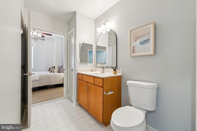 4490 MARKET COMMONS DR #202, Fairfax, VA 22033