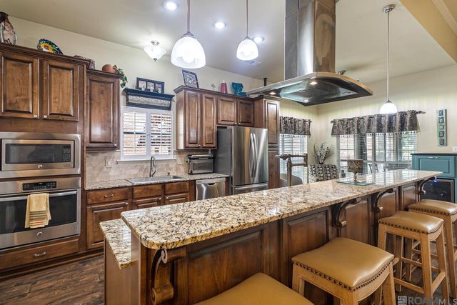 21161 Waterfront East Dr, Maurepas, LA 70449