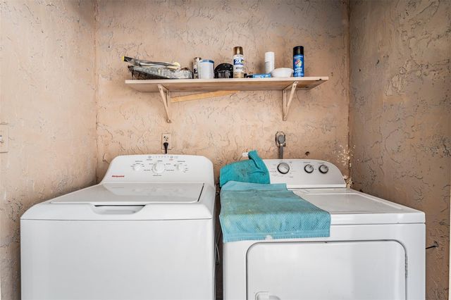 7210 N MANHATTAN AVENUE 1913, Tampa, FL 33614