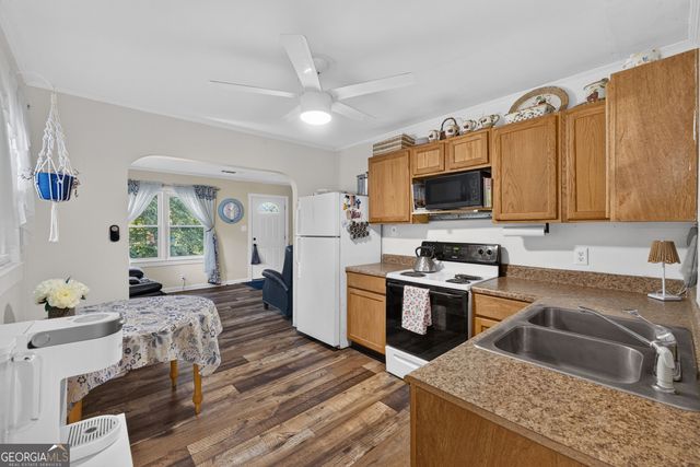 504 N Pond Street, Toccoa, GA 30577