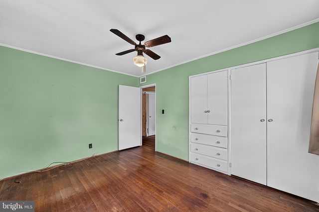46 DUNMORE AVE, Ewing, NJ 08618