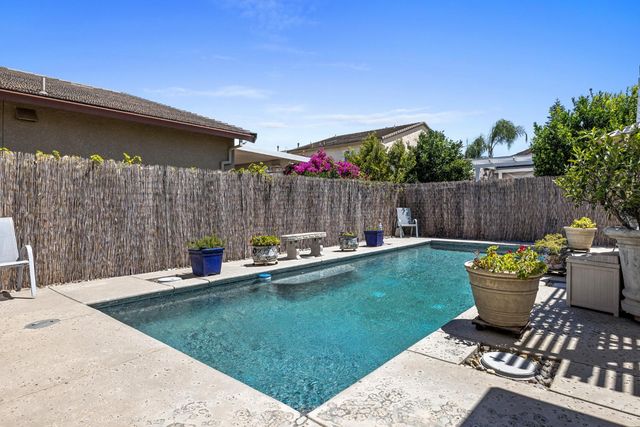 2808 Espana Ln, Modesto, CA 95355