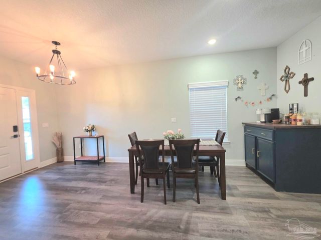 826 Smiley Cir, Pensacola, FL 32514