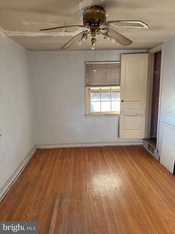 2529 S ALDEN ST, Philadelphia, PA 19143