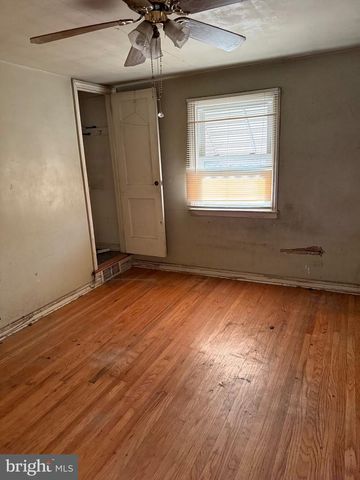 2529 S ALDEN ST, Philadelphia, PA 19143