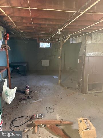 2529 S ALDEN ST, Philadelphia, PA 19143