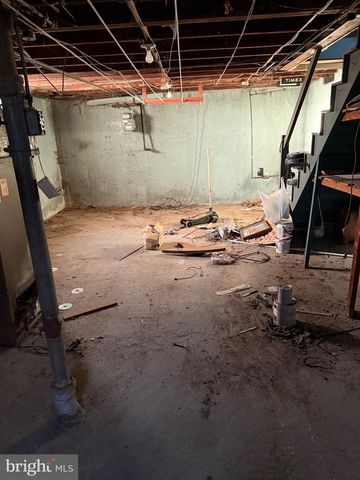 2529 S ALDEN ST, Philadelphia, PA 19143